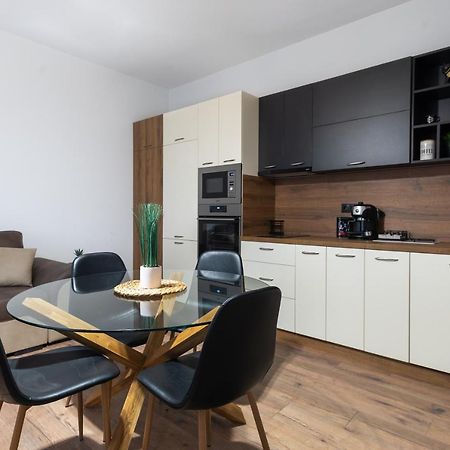 La Luna - High-End 2Bd Flat In The Top Centre By Flat Mаnager Sofia Exterior photo