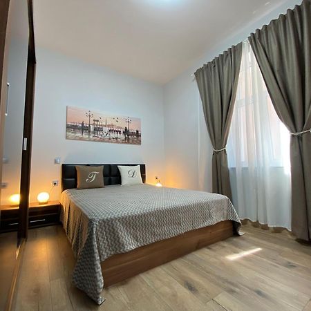 La Luna - High-End 2Bd Flat In The Top Centre By Flat Mаnager Sofia Exterior photo