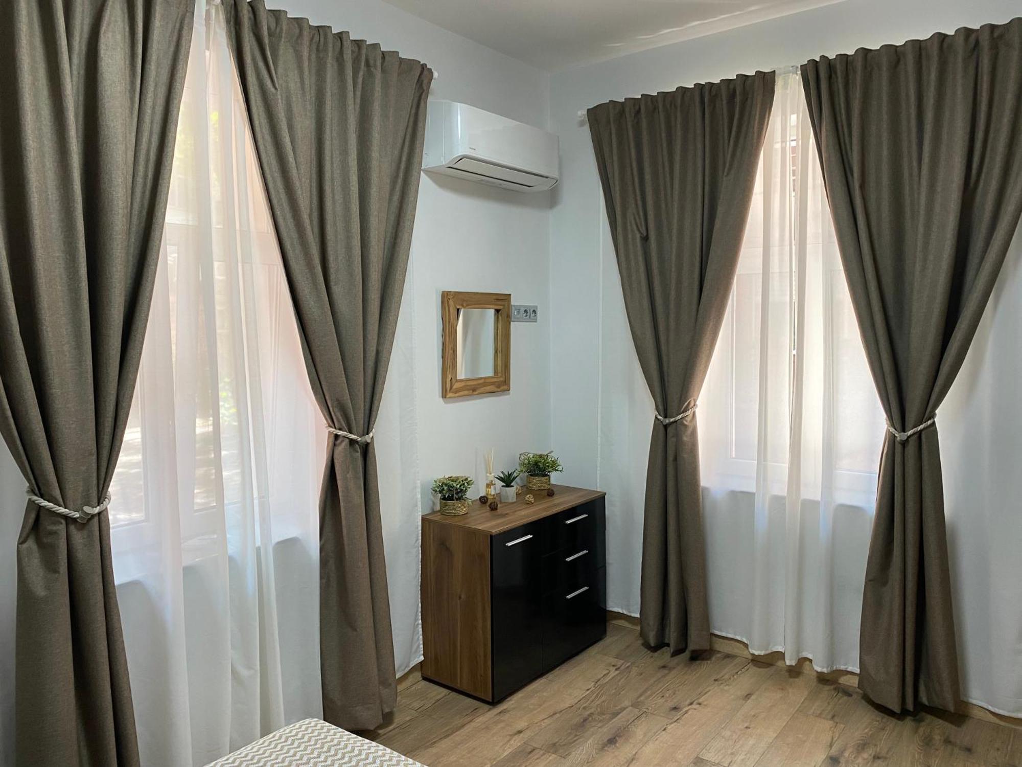 La Luna - High-End 2Bd Flat In The Top Centre By Flat Mаnager Sofia Exterior photo